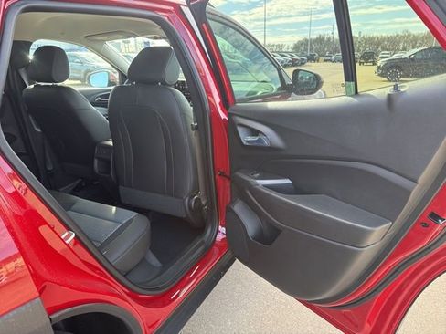 New 2026 Chevrolet Trax LT w/ Driver Confidence Package FWD image 20