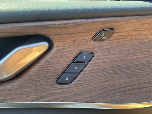 New 2025 Jeep Grand Cherokee Summit image 14