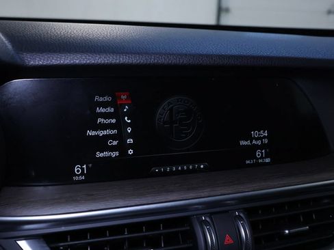 Used 2018 Alfa Romeo Stelvio Ti AWD/4WD image 27