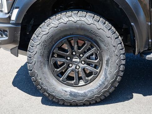 Used 2025 Ford F150 Raptor AWD/4WD image 11