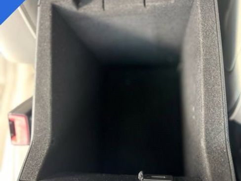 Used 2016 Ford Explorer Platinum image 17