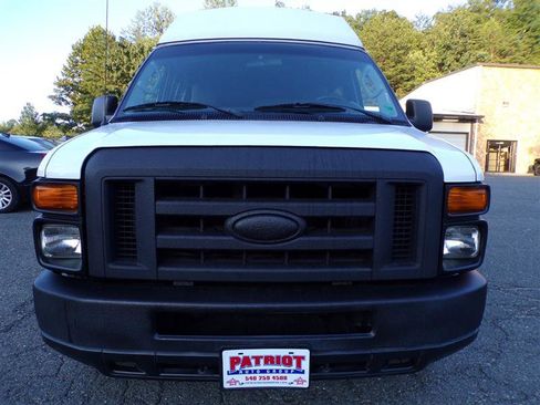 Used 2014 Ford E-250 and Econoline 250 Extended w/ Power Group image 2