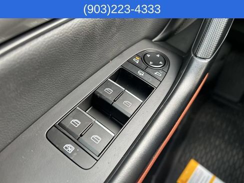 Used 2025 MAZDA CX-50 Meridian Edition w/ Weather Package AWD/4WD image 18
