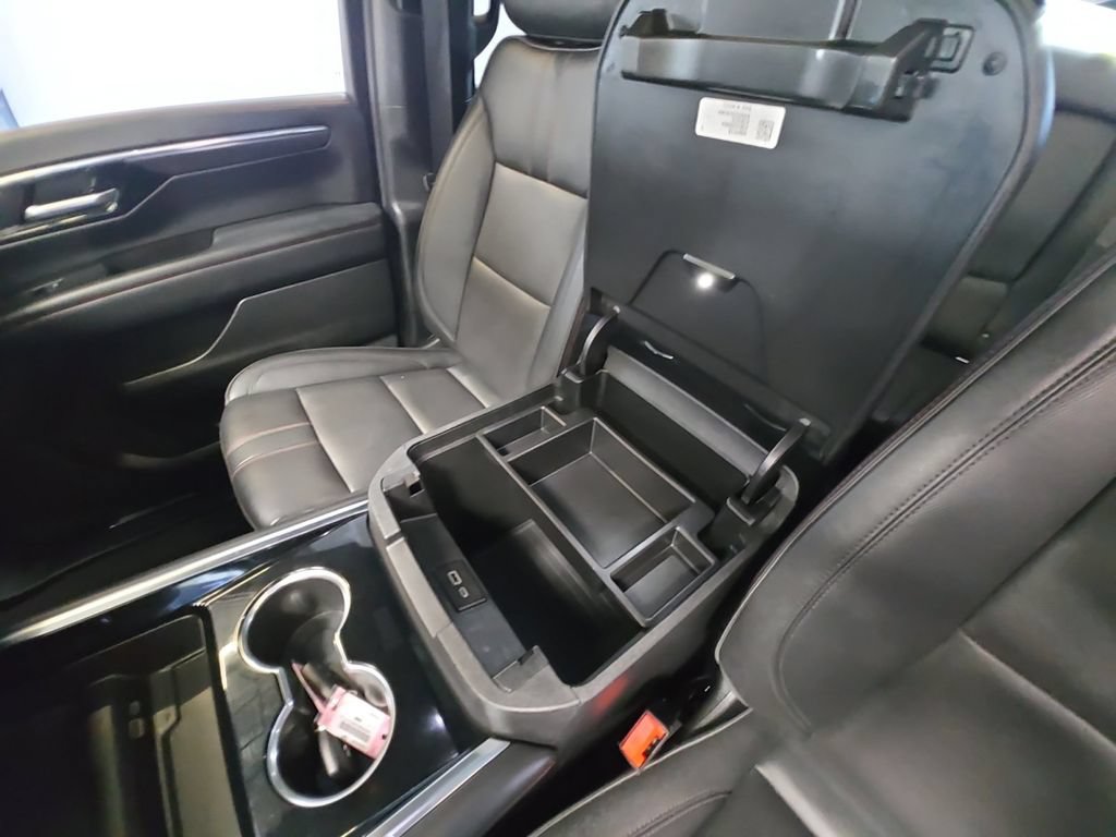 Certified 2025 Chevrolet Suburban RST w/ Sun And Tow Package AWD/4WD image 33