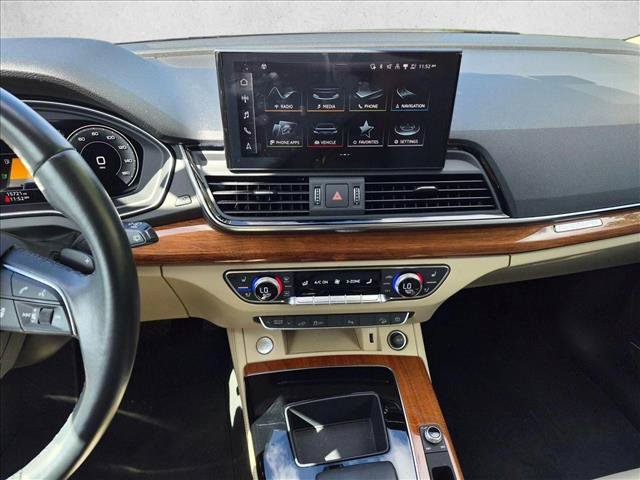 Used 2021 Audi Q5 e Premium Plus AWD/4WD image 13