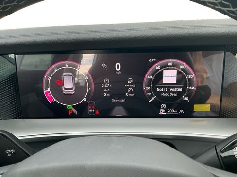 New 2026 Volkswagen Tiguan SE AWD/4WD image 19