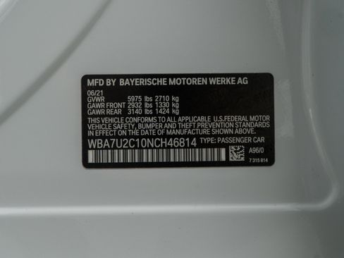 Used 2022 BMW ALPINA B7 xDrive w/ Luxury Rear Seating Package image 21