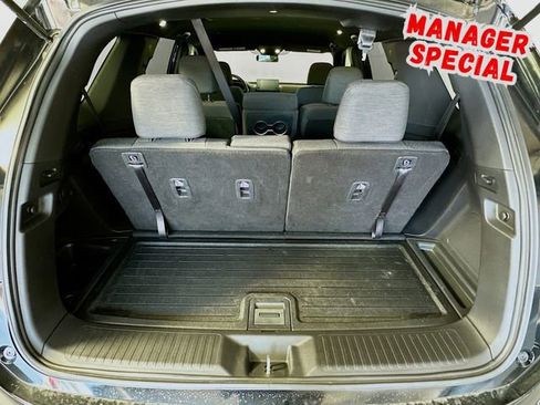Used 2025 Honda Pilot Sport image 25