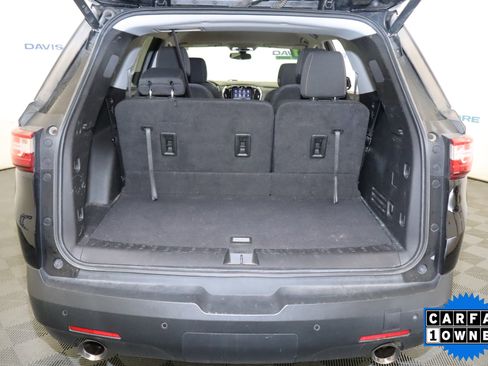 Used 2021 Chevrolet Traverse LT FWD image 9