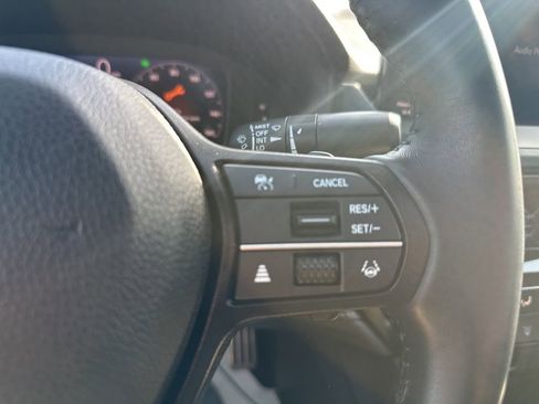 Used 2023 Honda Accord Sport image 17