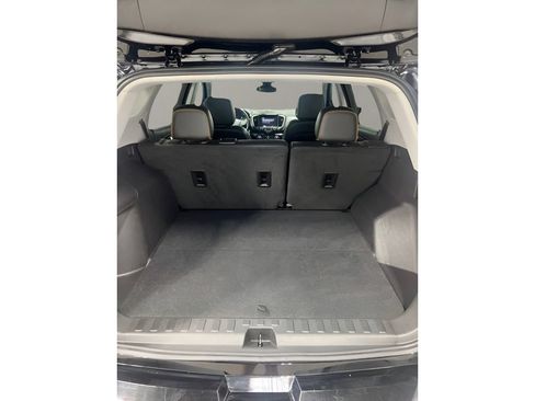 Used 2022 GMC Terrain AT4 w/ Infotainment Package II AWD/4WD image 11