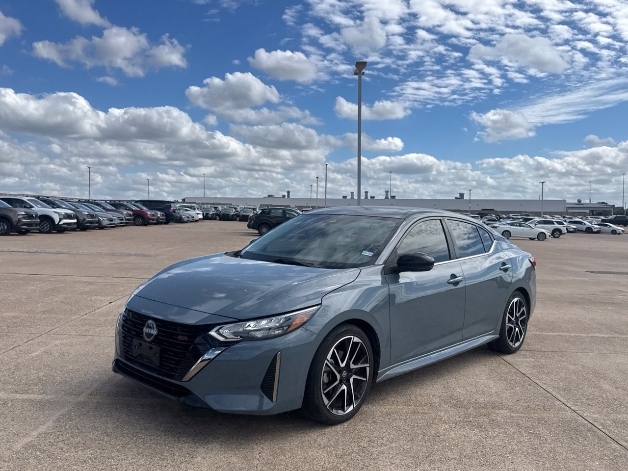 Certified 2024 Nissan Sentra SR FWD image 10