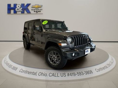 Used 2024 Jeep Wrangler Sport S image 1