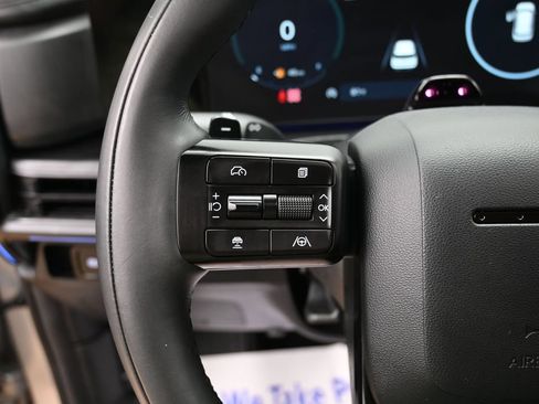 Used 2024 Hyundai Santa Fe Calligraphy FWD image 19