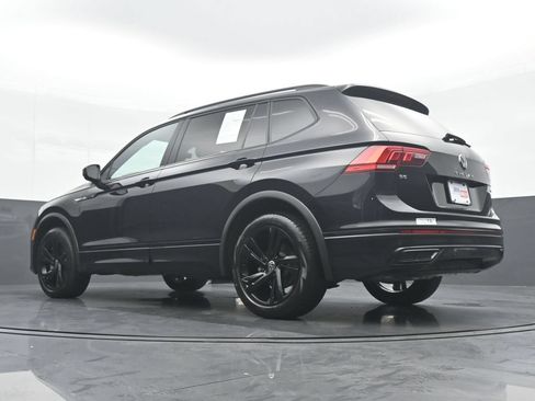 Used 2024 Volkswagen Tiguan SE R-Line AWD/4WD image 28