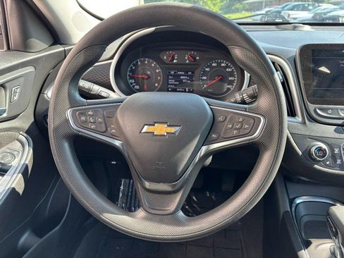Used 2024 Chevrolet Malibu LT FWD image 16