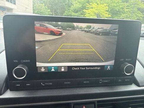 Used 2023 Honda Pilot Sport image 15