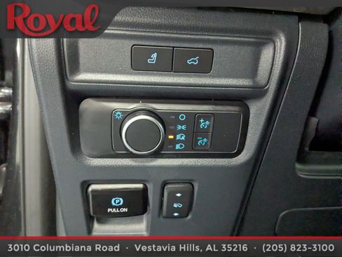 Used 2022 Ford Expedition XLT image 21