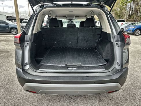 Used 2023 Nissan Rogue S image 24