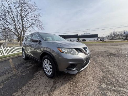 Used 2016 Nissan Rogue S image 6