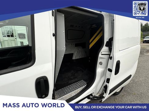 Used 2021 RAM ProMaster City Tradesman FWD image 12