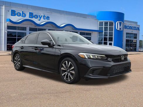 Certified 2024 Honda Civic EX image 3
