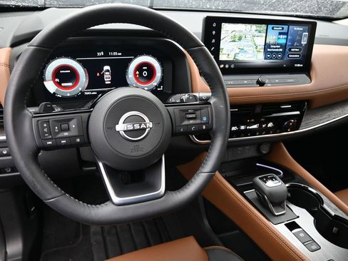 Used 2024 Nissan Rogue Platinum w/ Platinum Premium Package image 23