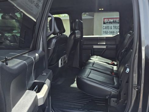 Used 2019 Ford F150 Lariat w/ Equipment Group 502A Luxury AWD/4WD image 38