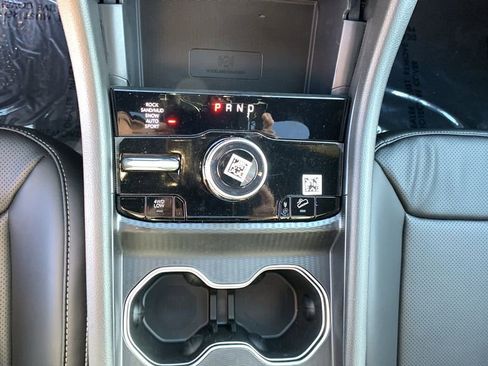 New 2025 Jeep Grand Cherokee Limited 4xe w/ Luxury Tech Group II image 21