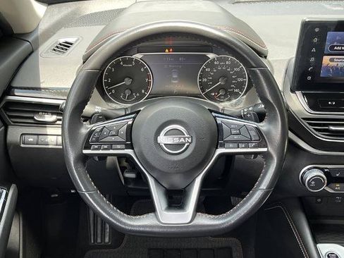 Used 2024 Nissan Altima 2.5 SR w/ SR Premium Package AWD/4WD image 19