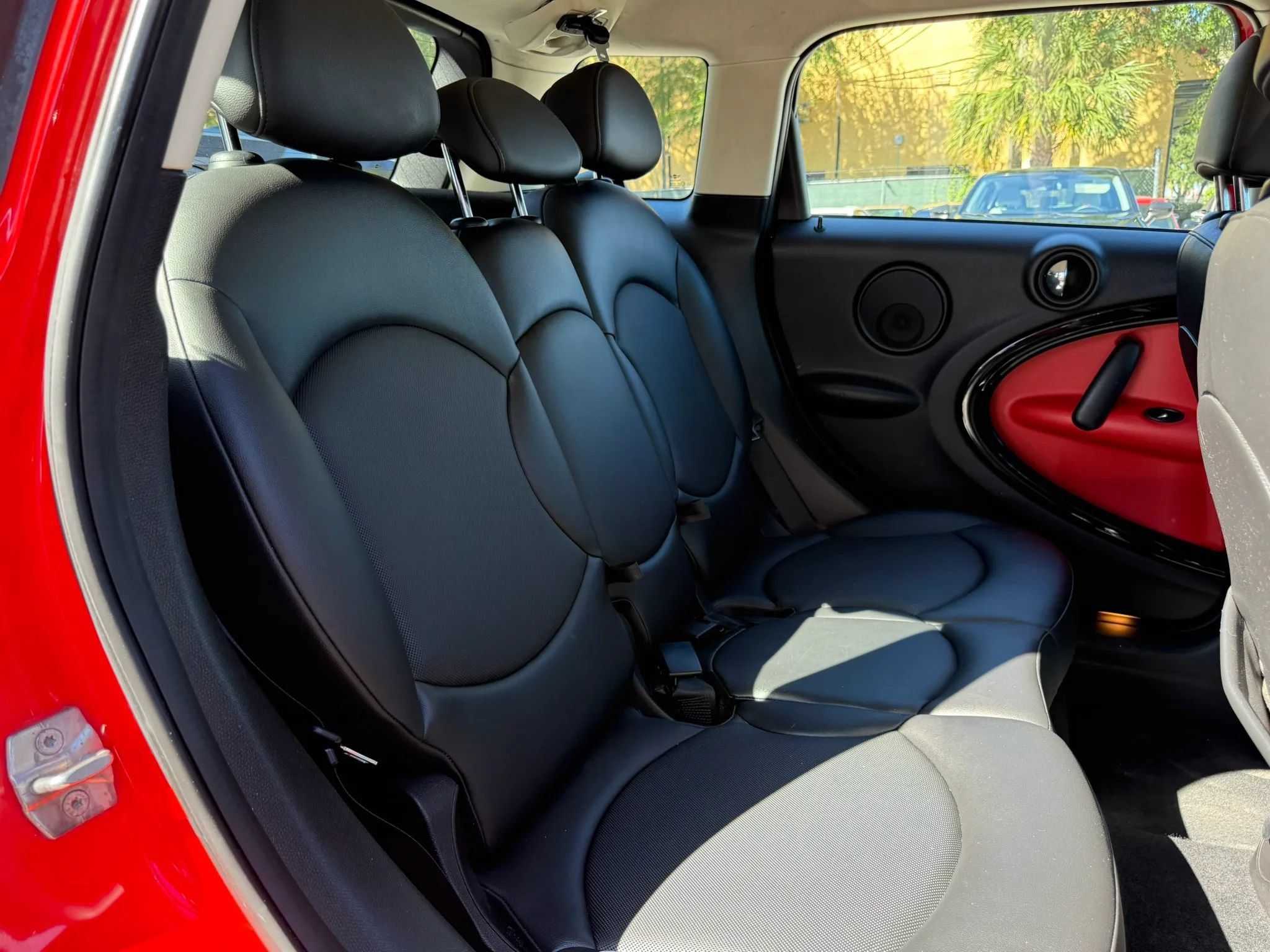 Used 2012 MINI Cooper Countryman FWD image 16