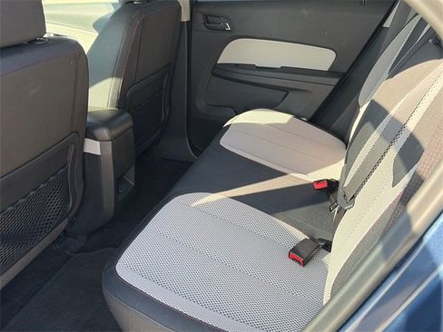 Used 2017 Chevrolet Equinox LT w/ Convenience Package image 12