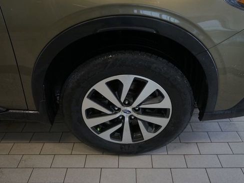Used 2020 Subaru Outback Premium image 15
