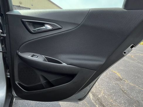 Used 2025 Chevrolet Malibu LT FWD image 17