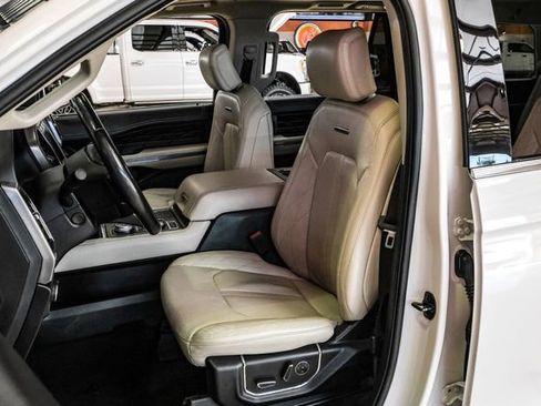 Used 2021 Ford Expedition Platinum image 29