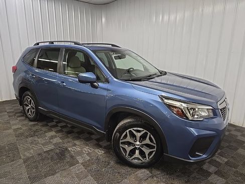 Used 2020 Subaru Forester Premium AWD/4WD image 8