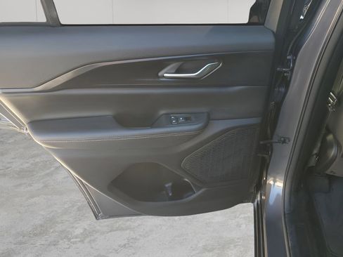 Used 2023 Jeep Grand Cherokee Altitude image 17