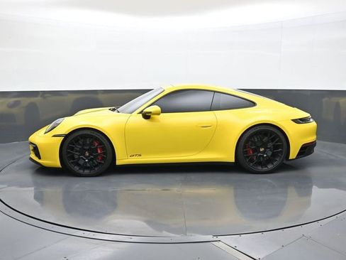 Certified 2024 Porsche 911 Carrera GTS RWD image 2