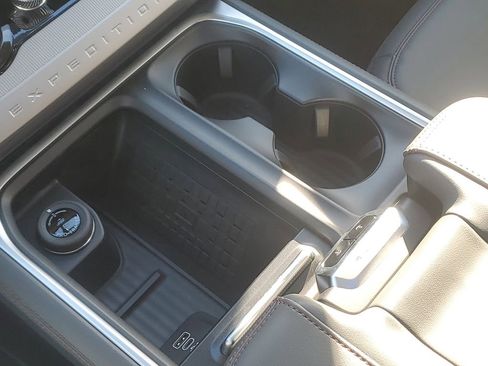 New 2025 Ford Expedition Max Active image 22