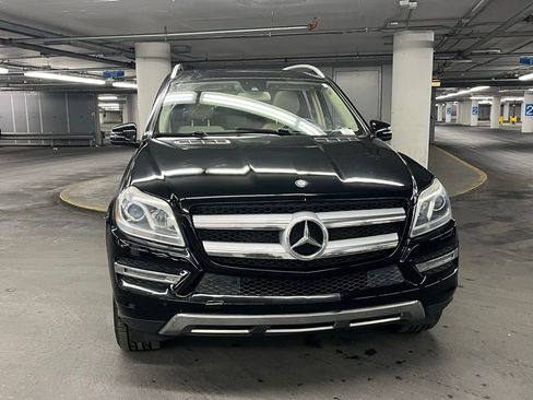 Used 2014 Mercedes-Benz GL 450 4MATIC image 31
