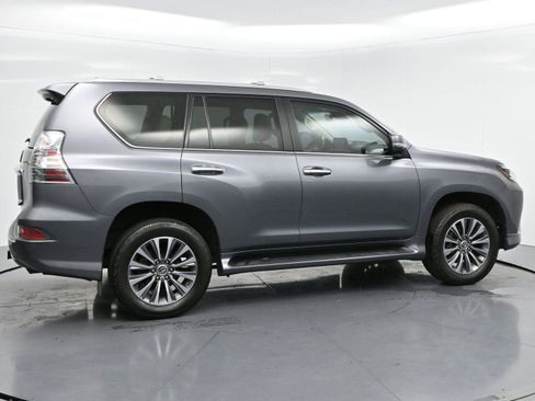 Used 2023 Lexus GX 460 Luxury AWD/4WD image 8
