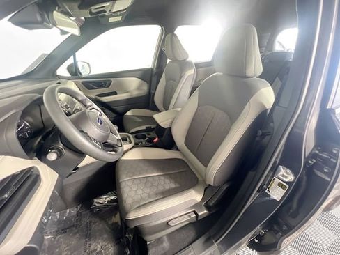 Used 2025 Subaru Forester AWD/4WD image 10