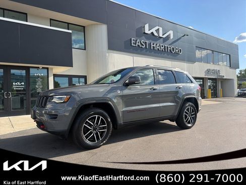 Used 2021 Jeep Grand Cherokee Trailhawk w/ Trailhawk Luxury Group AWD/4WD image 1