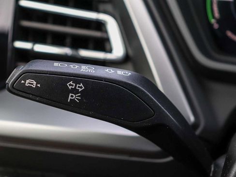 Used 2024 Audi Q4 e-tron Premium Plus w/ Premium Plus image 31