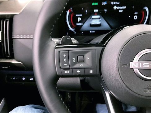 New 2025 Nissan Pathfinder Platinum image 21