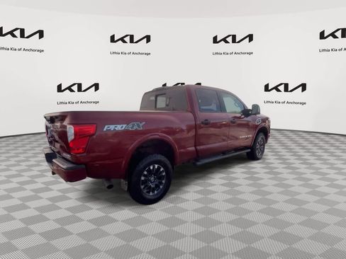 Used 2017 Nissan Titan PRO-4X w/ Pro-4x Convenience Package AWD/4WD image 9