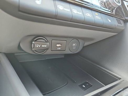 New 2025 Hyundai Elantra SEL image 28