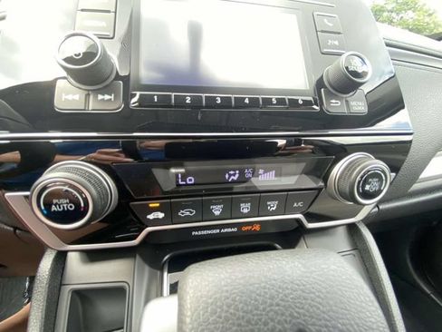 Used 2018 Honda CR-V LX image 22