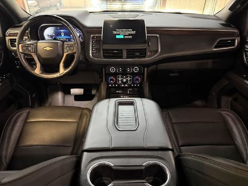 Used 2023 Chevrolet Suburban High Country w/ Advanced Technology Package AWD/4WD image 9