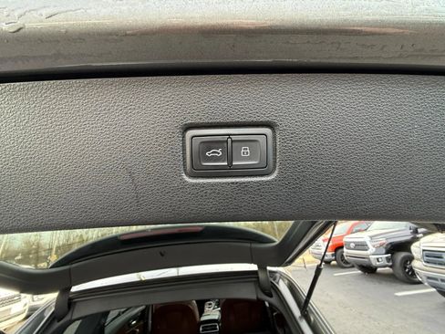 Used 2017 Audi Q7 3.0T Premium Plus image 25